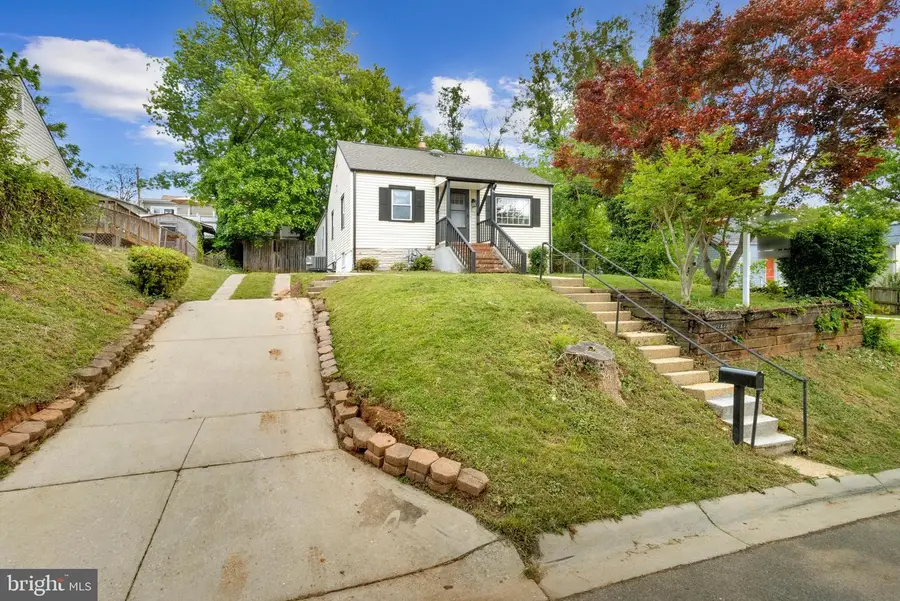 11515 Goodloe Rd, Silver Spring, MD 20906 - #2