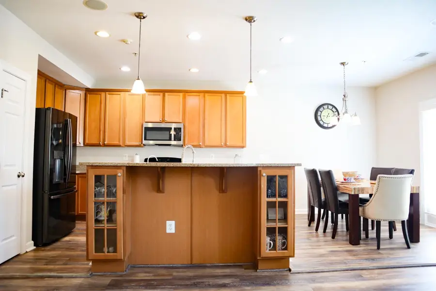 207 Community Center Ave #207, Gaithersburg, MD 20878 - #2