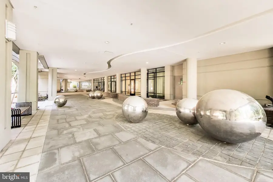 8045 Newell St #118, Silver Spring, MD 20910 - #3