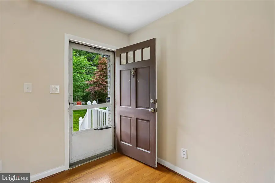 11809 Longdraft Ct, Gaithersburg, MD 20878 - #2