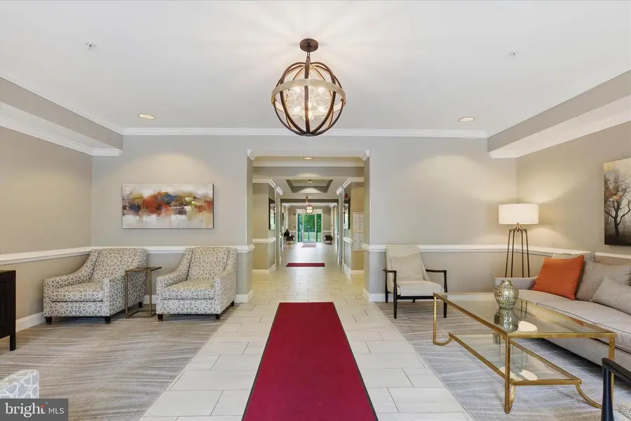 701 Fallsgrove Dr #102, Rockville, MD 20850 - #3
