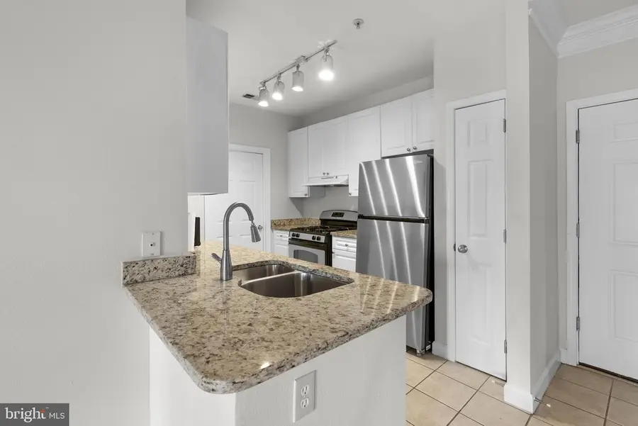 501 Hungerford Dr #134, Rockville, MD 20850 - #3