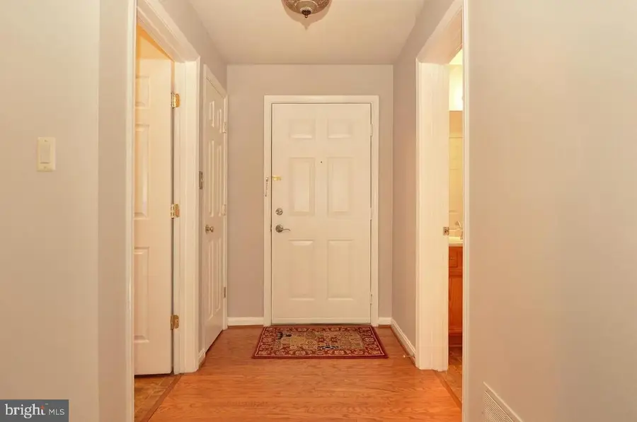 13103 Millhaven Pl #8-e, Germantown, MD 20874 - #2