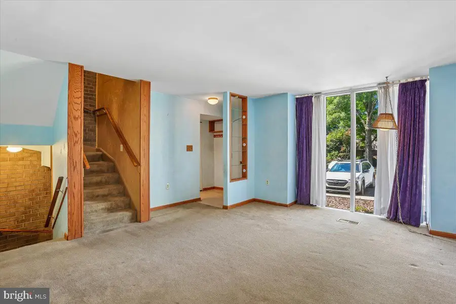 8174 Inverness Ridge Rd, Potomac, MD 20854 - #2