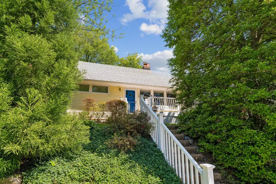905 Robin Rd, Silver Spring, MD 20901 - #2