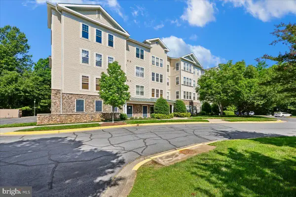 310 High Gables Dr #307, GAITHERSBURG, MD 20878