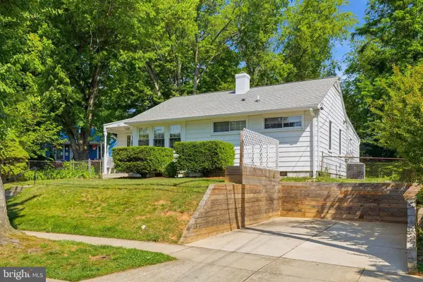 1102 Broadwood Dr, ROCKVILLE, MD 20851