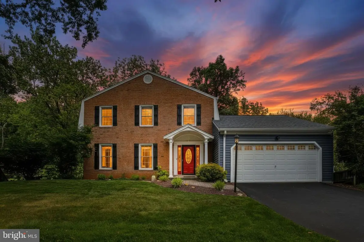 8 Bouldercrest Ct, Rockville, MD 20850 - #1