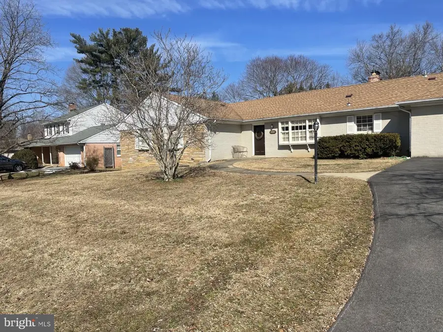 17512 Princess Anne Dr, Olney, MD 20832 - #2