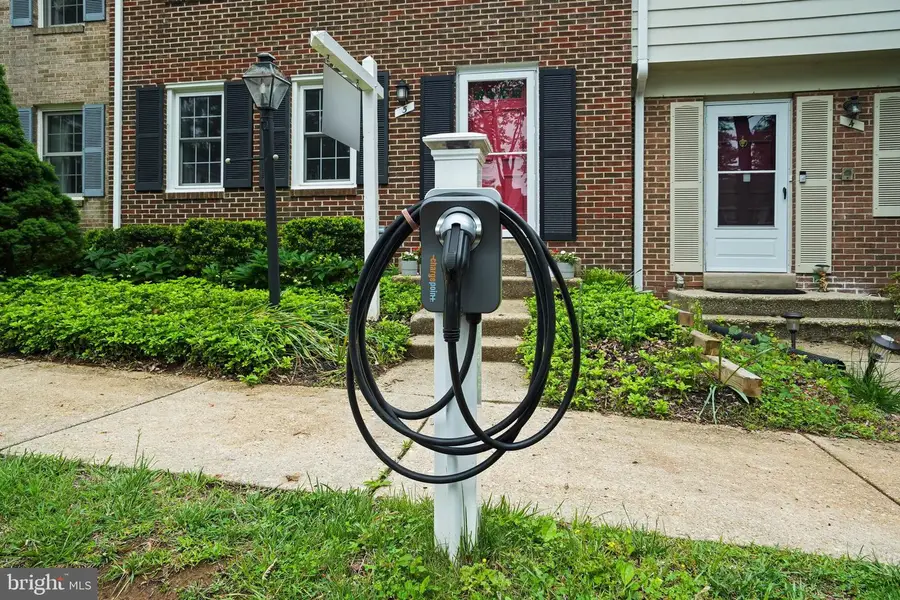 5 Ingleside Ct, Rockville, MD 20850 - #2