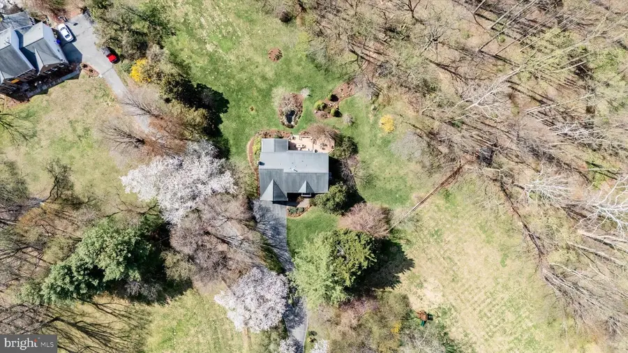 19808 Falling Spring Ct, Gaithersburg, MD 20882 - #2