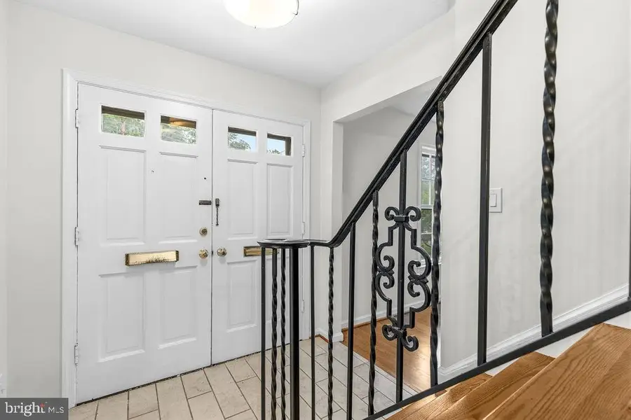 9712 Hill St, Kensington, MD 20895 - #3