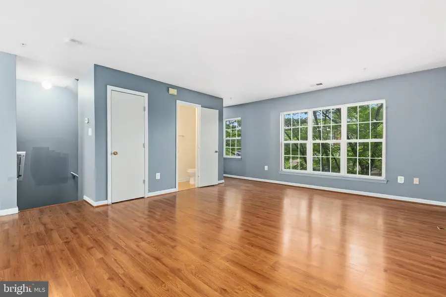 10470 Damascus Park Ln, Damascus, MD 20872 - #3
