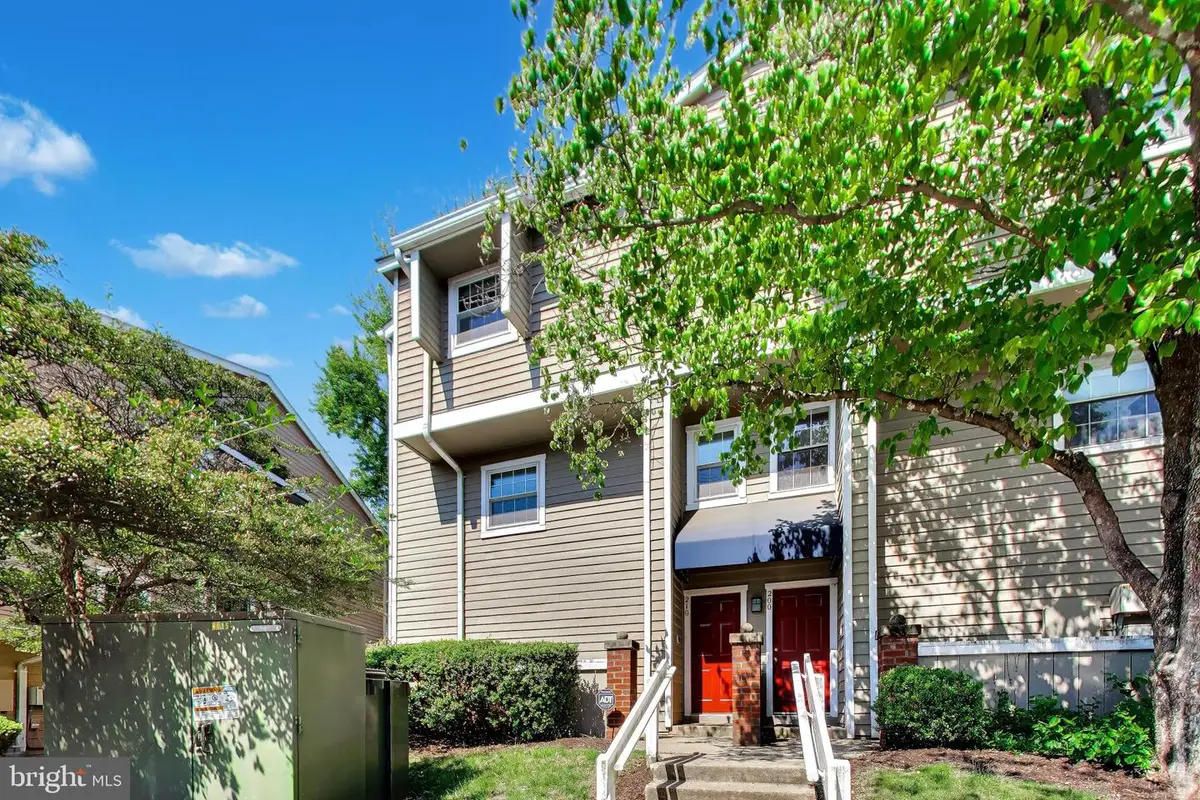 5716 Chapman Mill Dr #210, Rockville, MD 20852 - #1
