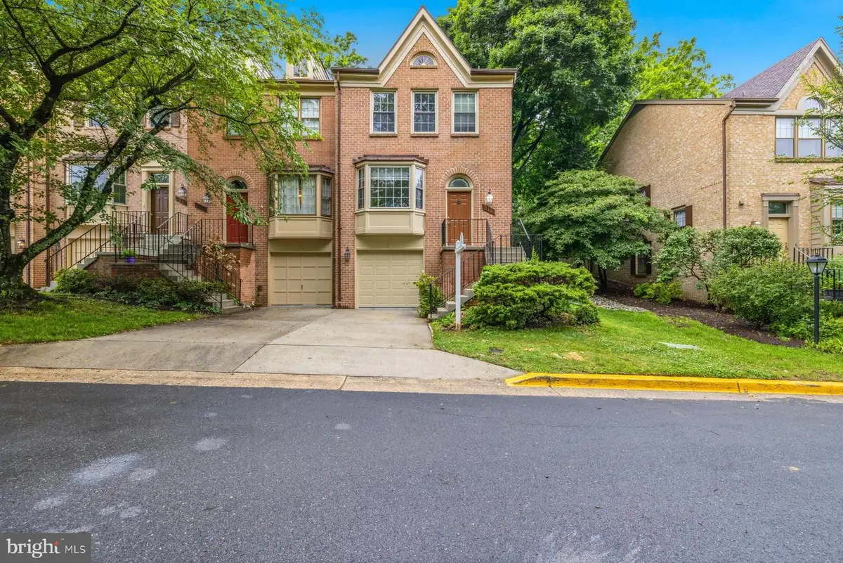 311 Lynn Manor Dr, Rockville, MD 20850 - #1