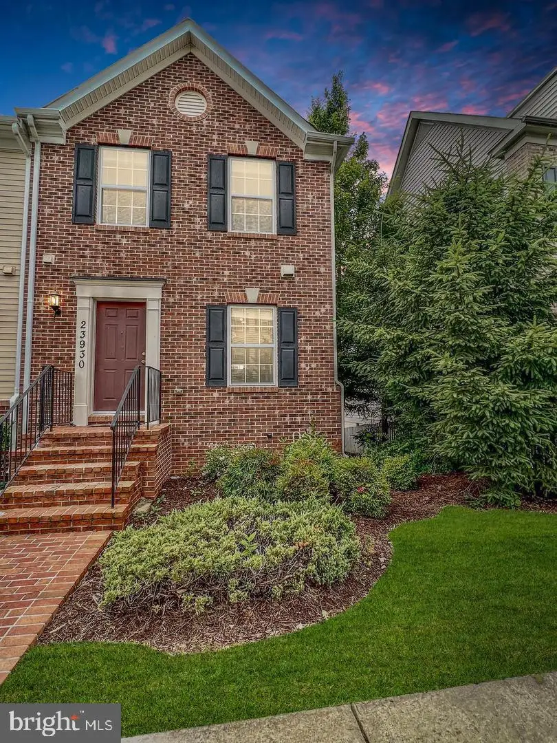 23930 Catawba Hill Dr, Clarksburg, MD 20871 - #1