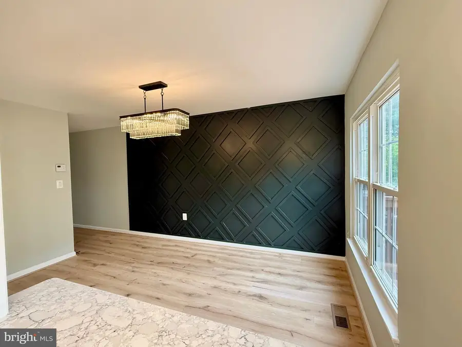 405 Amberfield Ln, Gaithersburg, MD 20878 - #3