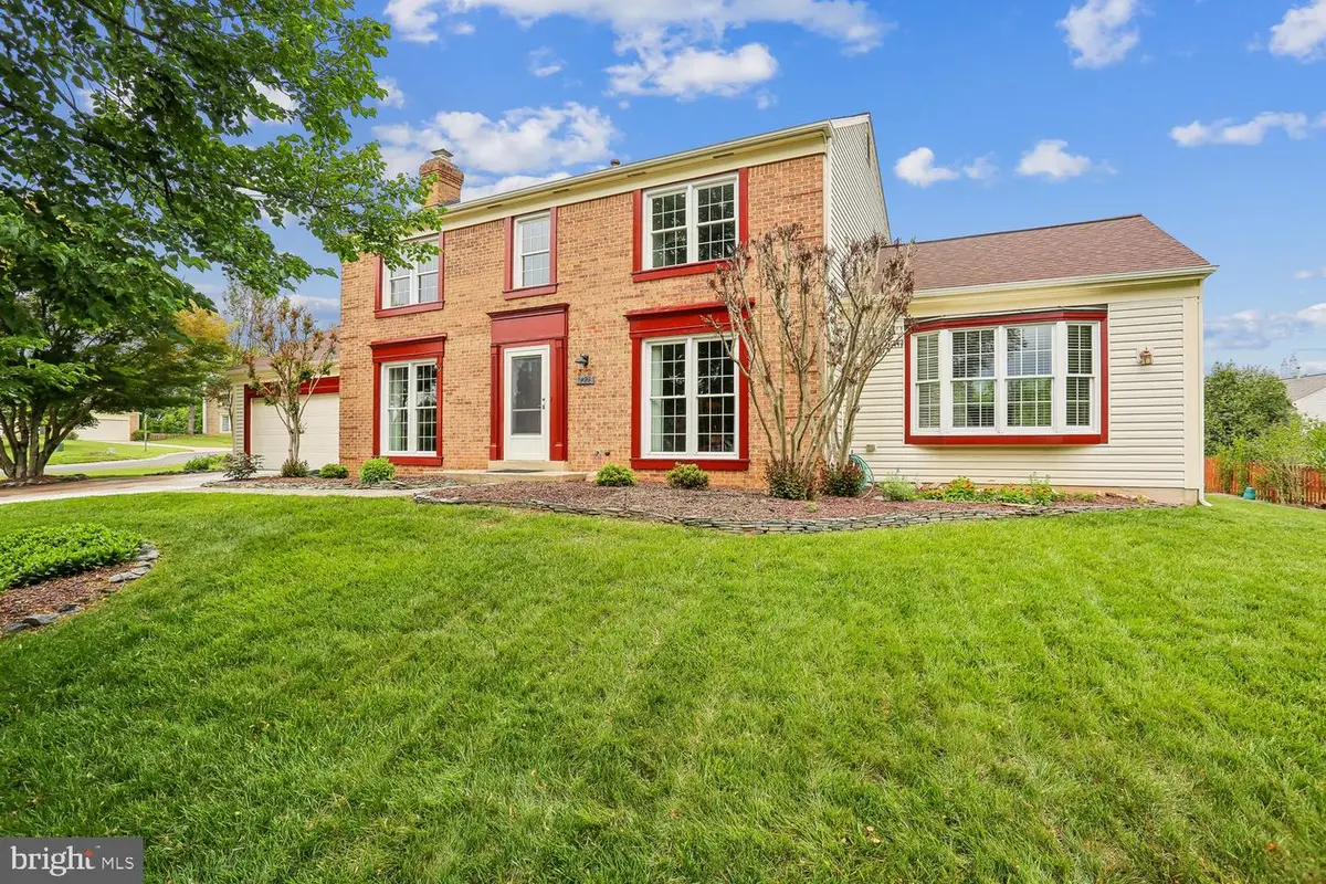 17223 Sandy Knoll Dr, Olney, MD 20832 - #1