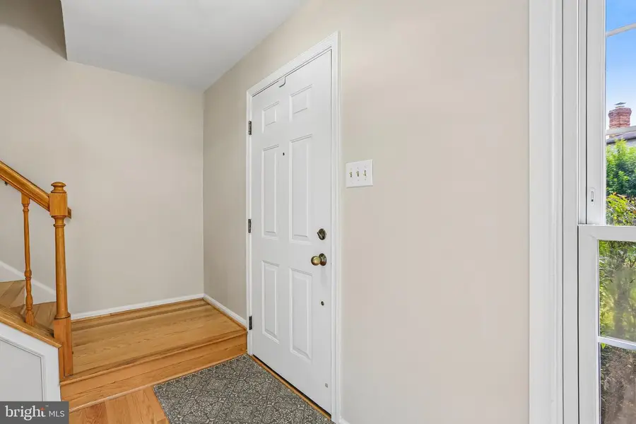 8609 Aqueduct Rd, Potomac, MD 20854 - #3