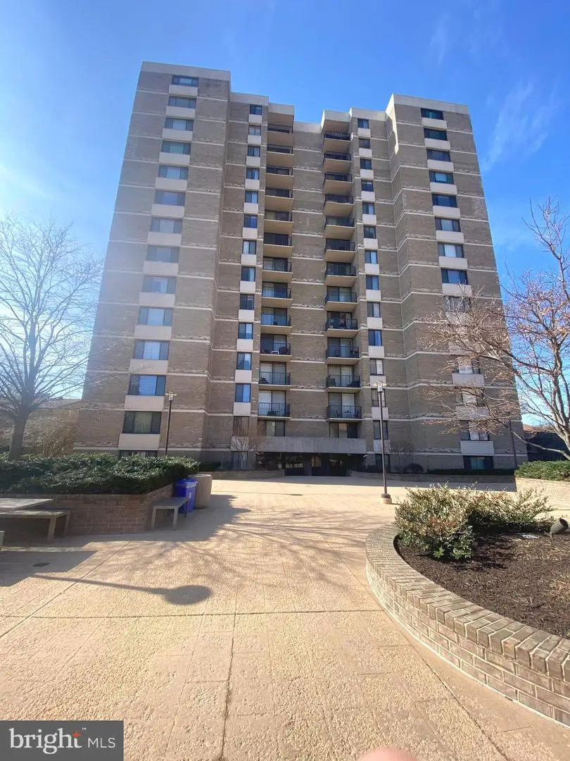 118 Monroe St #709, Rockville, MD 20850 - #2