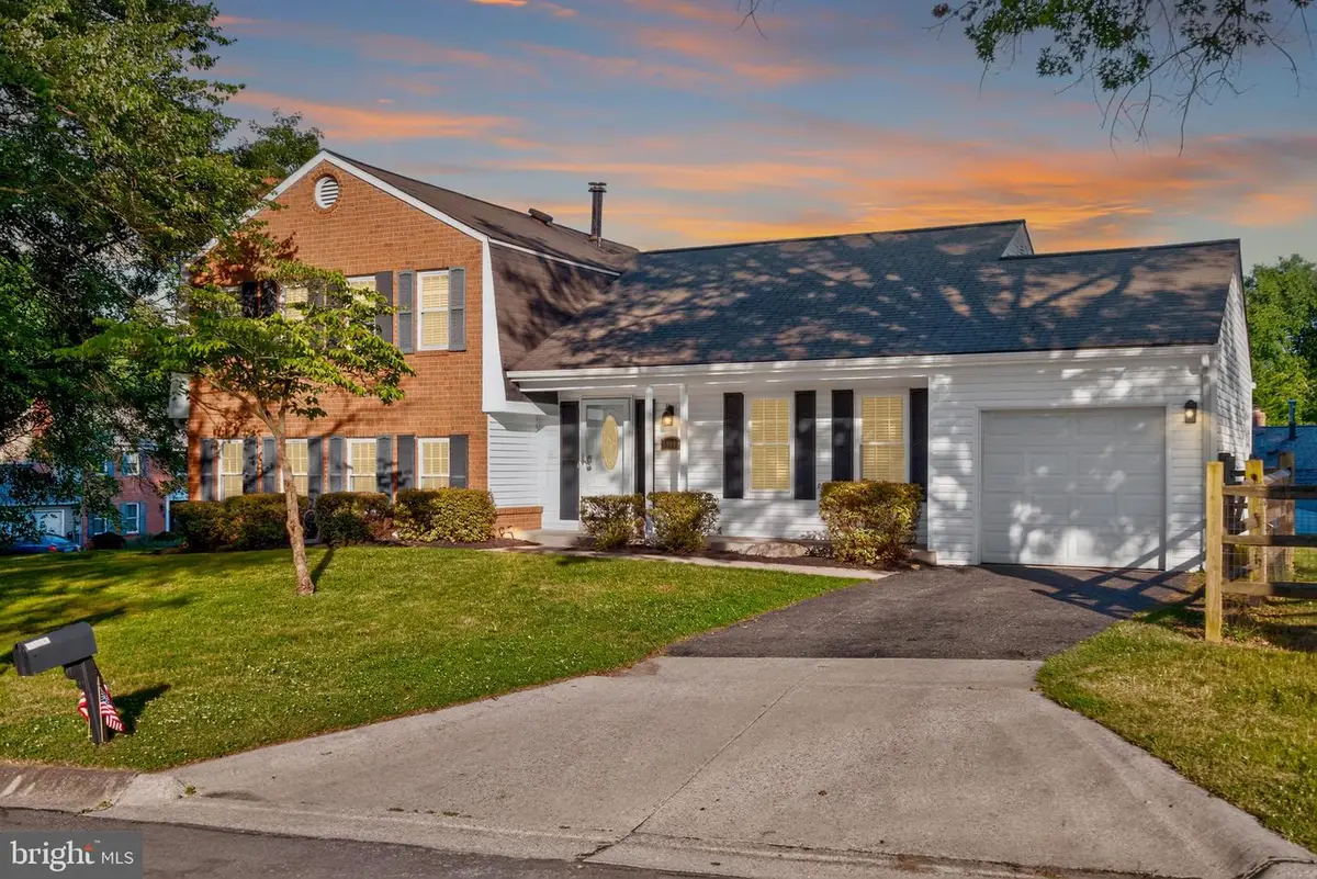 11000 Lopa Ln, North Potomac, MD 20878 - #1