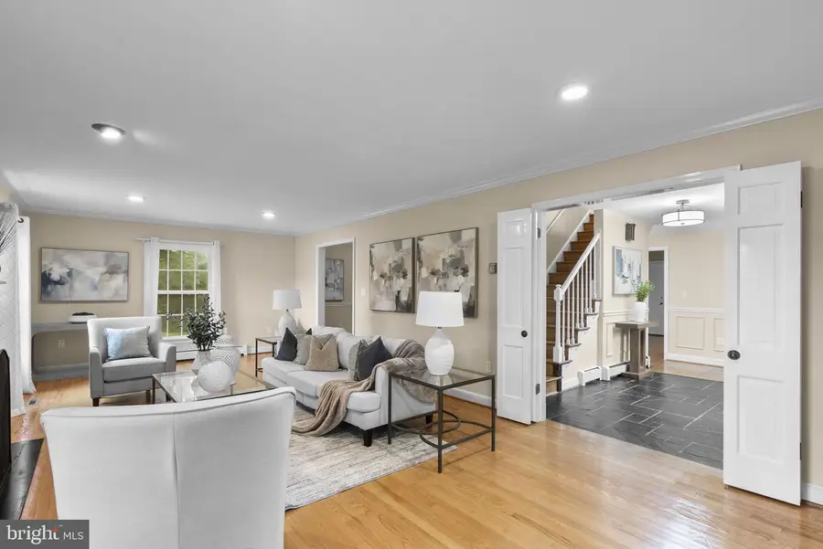 17701 Stoneridge Dr, Gaithersburg, MD 20878 - #2