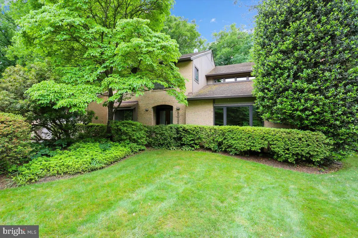 8026 Cypress Grove Ln, Cabin John, MD 20818 - #1