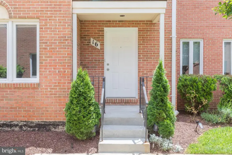 16 Rockcrest Cir, Rockville, MD 20851 - #2
