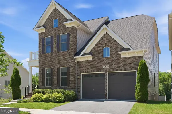 13925 Stilt St, CLARKSBURG, MD 20871