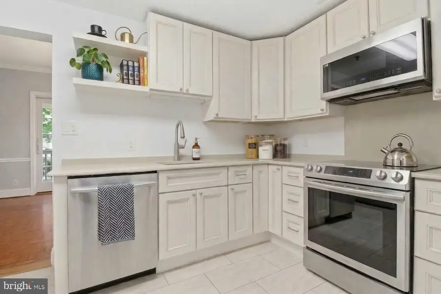 8101 Connecticut Ave #n-304, Chevy Chase, MD 20815 - #3