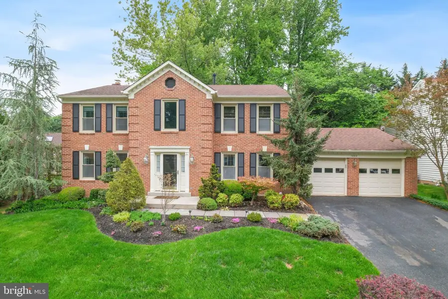 12213 Galesville Dr, Gaithersburg, MD 20878 - #2