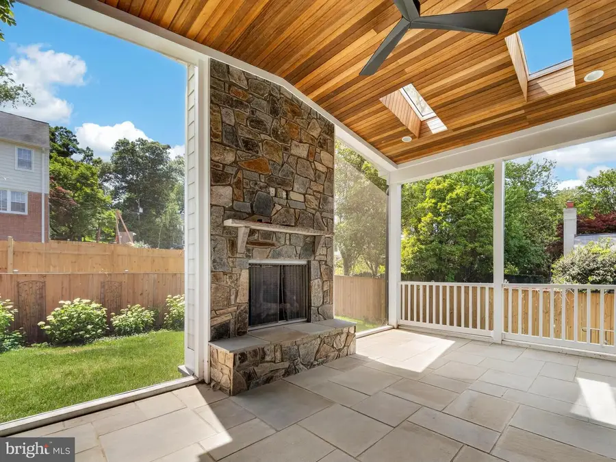 7700 Leesburg Dr, Bethesda, MD 20817 - #3