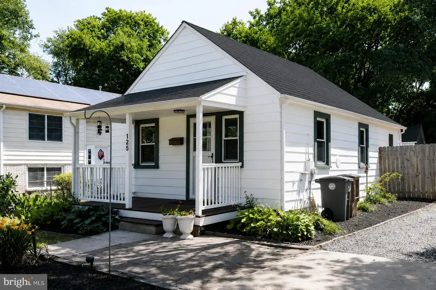 125 Charles St, Rockville, MD 20850 - #3