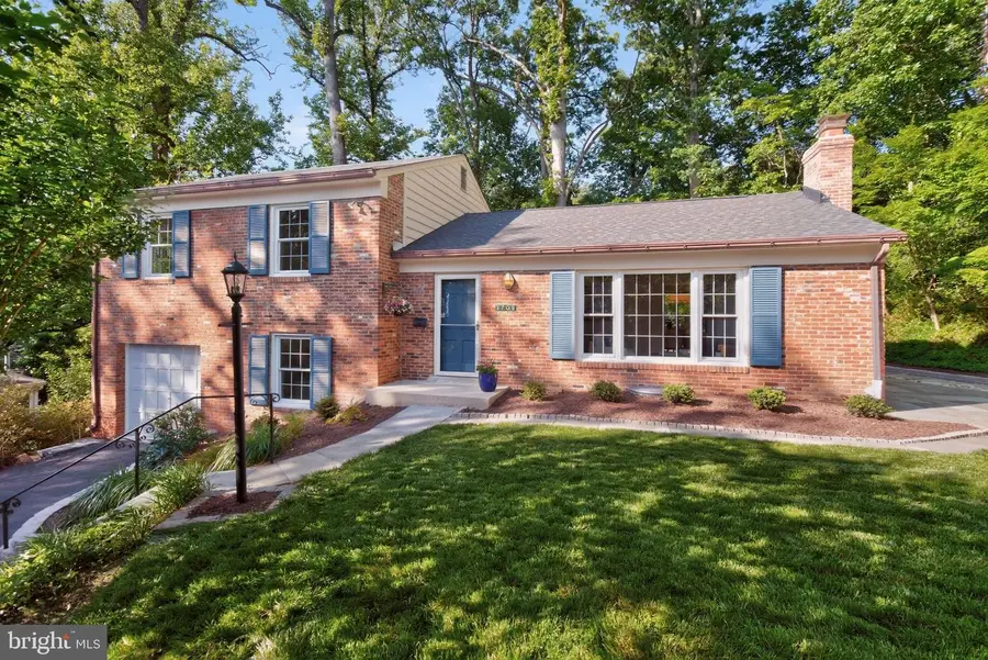 5709 Mohican Pl, Bethesda, MD 20816 - #2