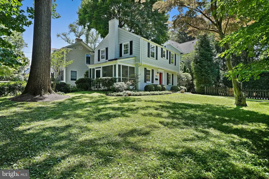 3414 Thornapple St, Chevy Chase, MD 20815 - #3
