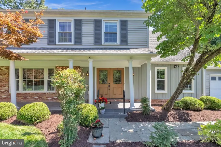 8231 Inverness Hollow Ter, Potomac, MD 20854 - #3