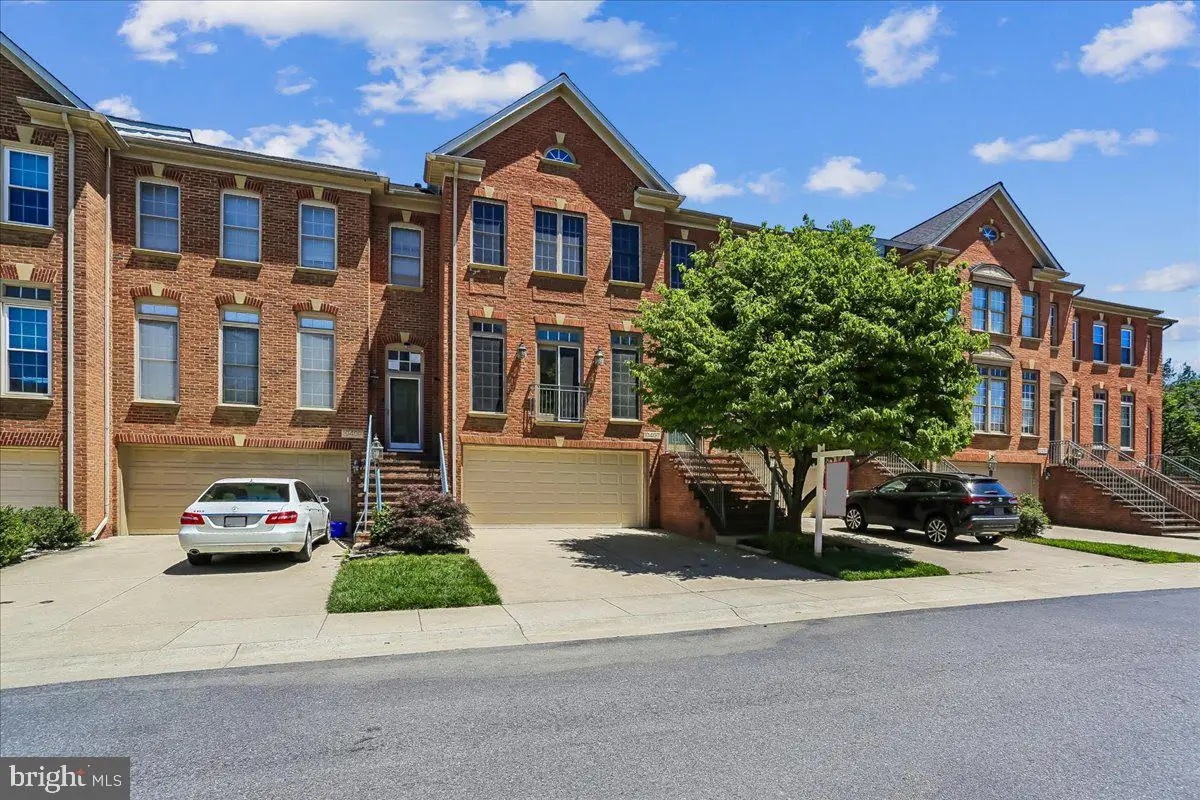 10407 Dalebrooke Ln, Rockville, MD 20854 - #1