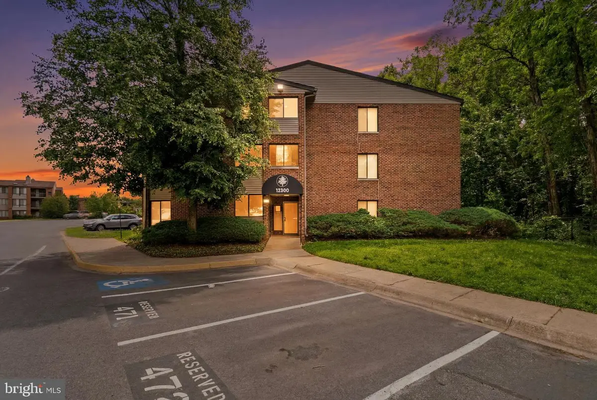 13200 Chalet Pl #10-102, Germantown, MD 20874 - #1