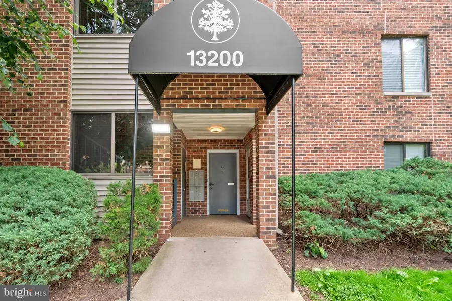 13200 Chalet Pl #10-102, Germantown, MD 20874 - #3