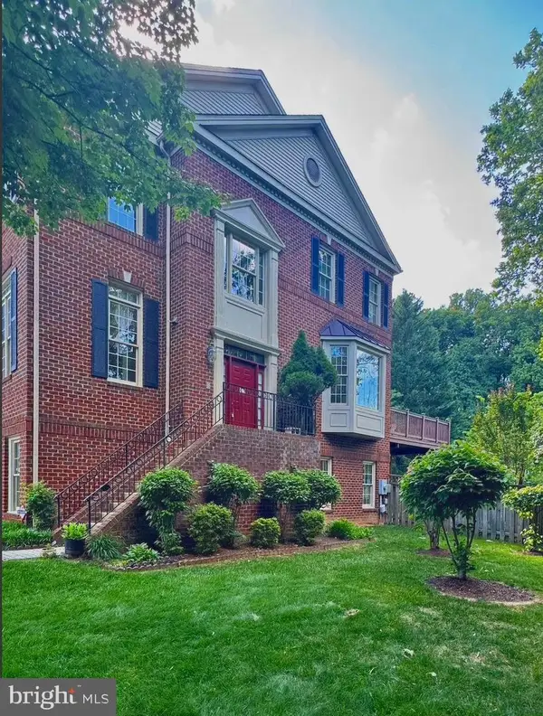 103 Crofton Hill Ln, ROCKVILLE, MD 20850