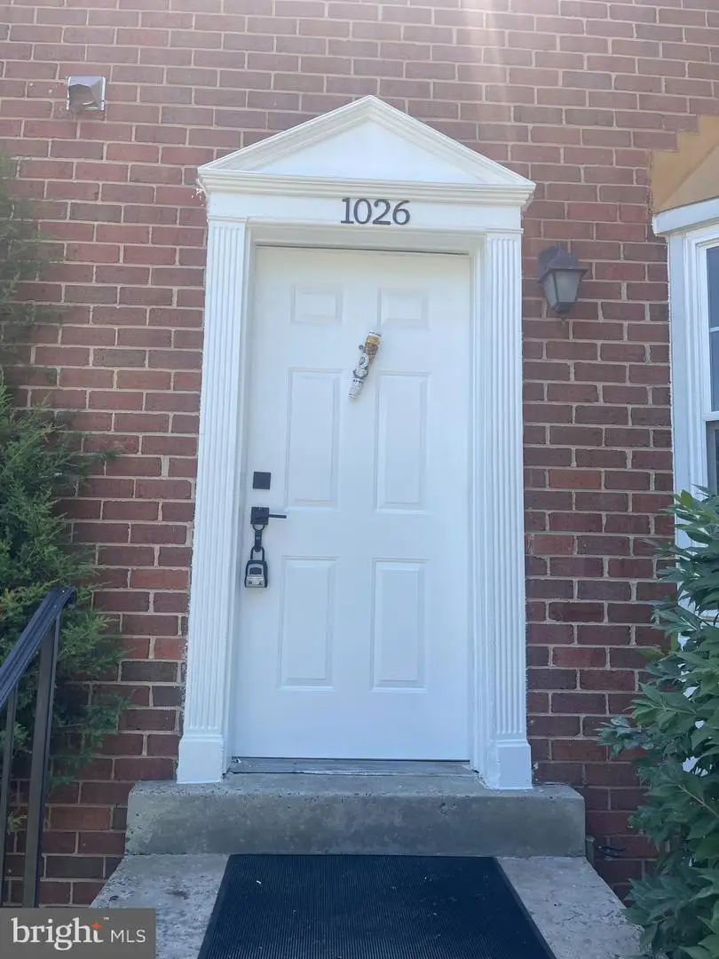 1026 Travis Ln, Gaithersburg, MD 20879 - #1