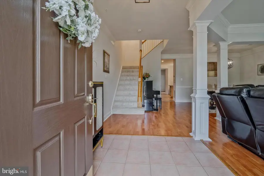 413 Longhorn Cres, Rockville, MD 20850 - #2