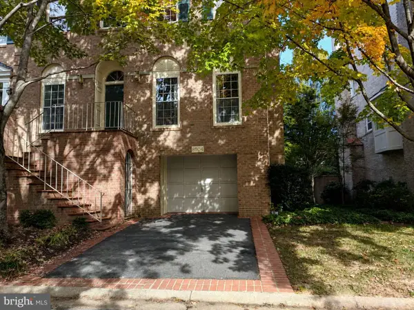 8904 Barrowgate Ct, POTOMAC, MD 20854