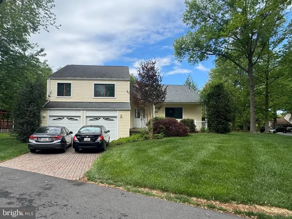 20154 Wynnfield Dr, Germantown, MD 20874 - #1