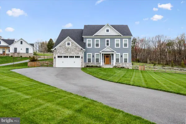11027 Locust Dr, DAMASCUS, MD 20872