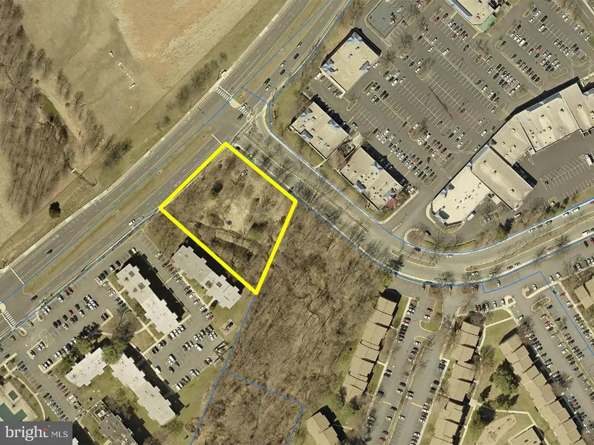 325 Muddy Branch Rd, Gaithersburg, MD 20878 - #1