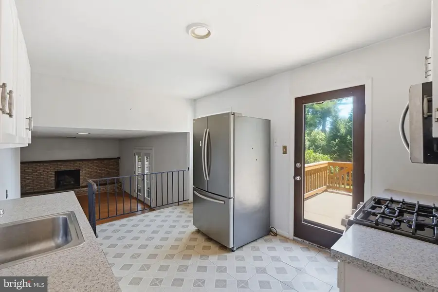 6701 Heatherford Ct, Derwood, MD 20855 - #3