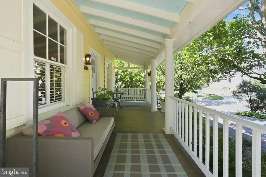 6814 Brookville Rd, Chevy Chase, MD 20815 - #3
