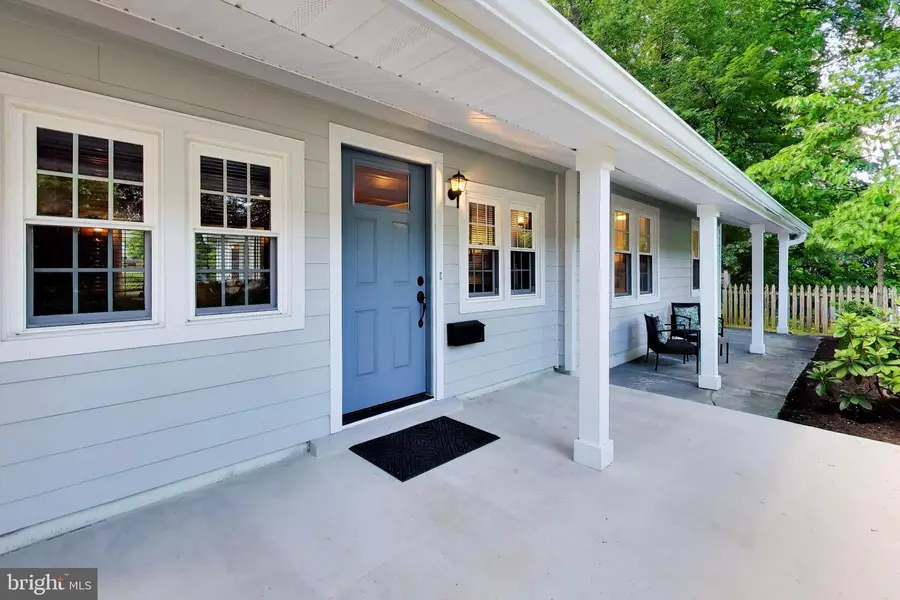 302 Mannakee St, Rockville, MD 20850 - #2