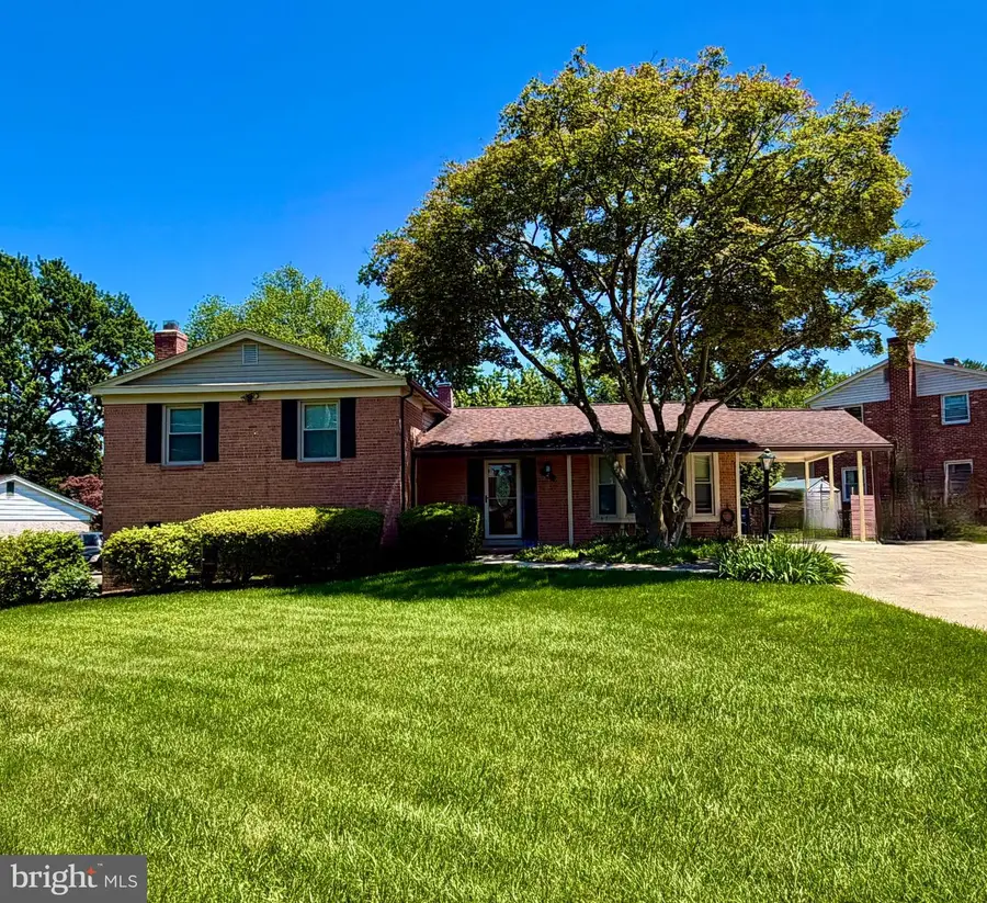 2 Foxhall Ct, Silver Spring, MD 20906 - #2